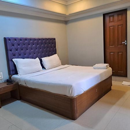 Hotel Cruz Royale 孟买 外观 照片