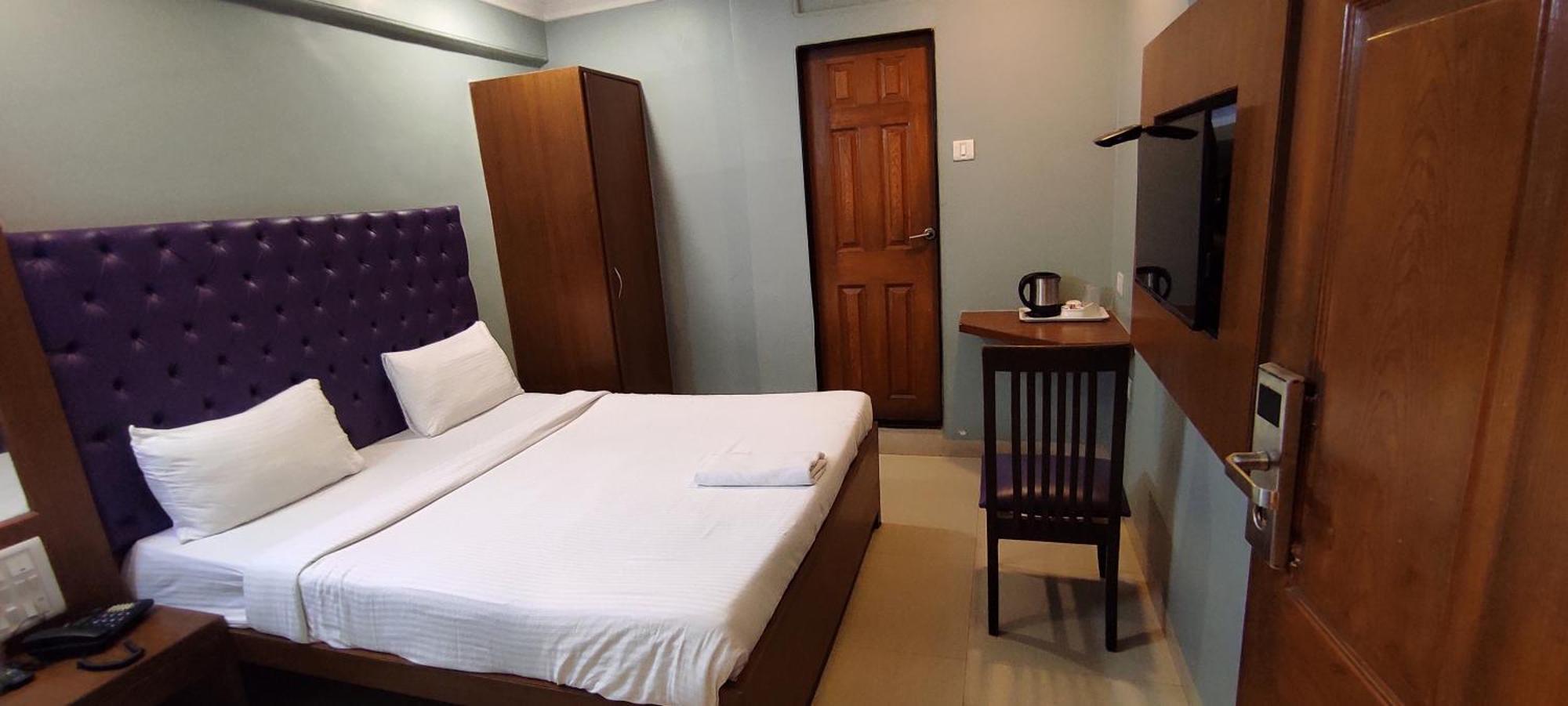 Hotel Cruz Royale 孟买 外观 照片